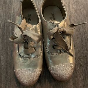 gold oshkosh shoes size 1
